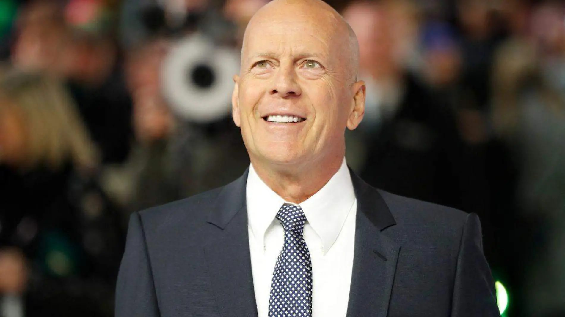 Bruce Willis vende derechos de su imagen